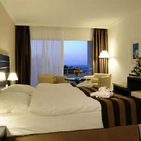 Allsun Esquinzo 4*